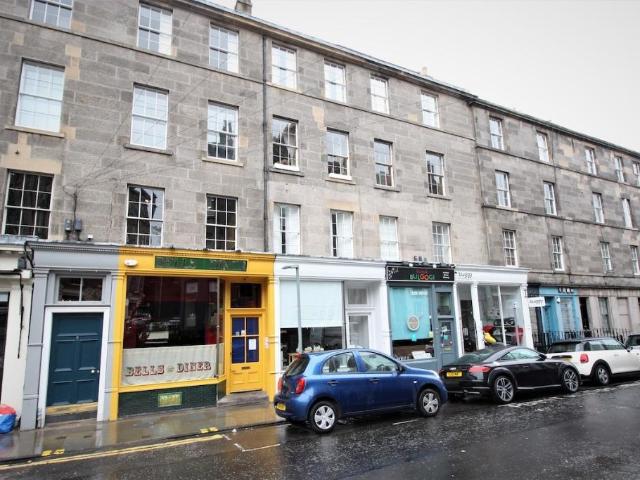 St Stephen Street, Stockbridge. 4 bed flat to rent £3,300 pcm £762 pw