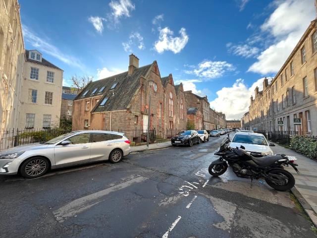 St Stephen Street, Stockbridge, Edinburgh EH3, 1 bed flat to rent, £1,200 pcm | PrimeLocation