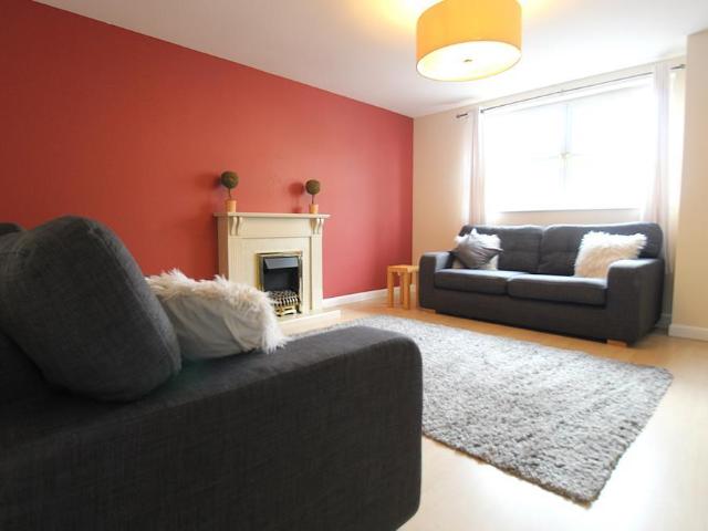 St Stephens Court, Charles Street, AB25 2 bed flat to rent £785 pcm £181 pw