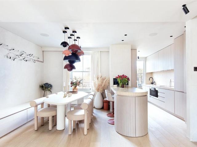 St Stephens Gardens, London, W2 2 bed apartment to rent £9,750 pcm £2,250 pw
