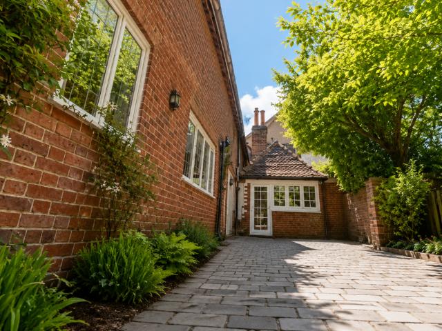 St. Stephens Hill CT2, 5 bed detached house to rent, £2,250 pcm | PrimeLocation