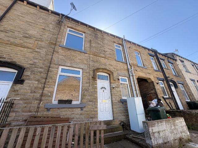 St. Stephens Road, Bradford, West Yorkshire BD5, 2 bed terraced house to rent, £650 pcm | PrimeLocation