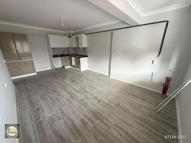 STM EMLAKTAN YENİ MAHALLE MERKEZİNDE KİRALIK 1+1 DAİRE