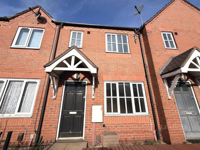 Stourbridge Road, Kidderminster. 2 bed terraced house to rent £975 pcm £225 pw