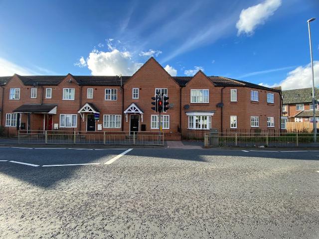 Stourbridge Road, Kidderminster DY10, 3 bed property to rent, £1,100 pcm | PrimeLocation