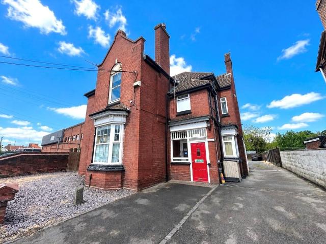 Stourbridge Road, Stourbridge DY9, 1 bed flat to rent, £650 pcm | PrimeLocation
