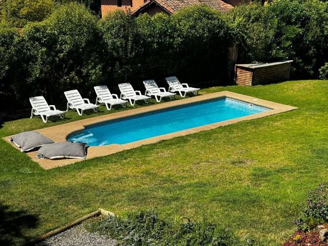 STO DOMINGO CASA JARDÍN PISCINA
