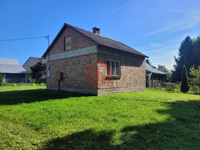 Dom do remontu z ogrodem 44,25 m² w Stobiernej
