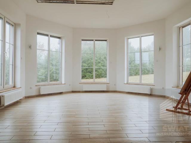 Przestronny dom 380 m² z ogrodem i kominkiem polecam