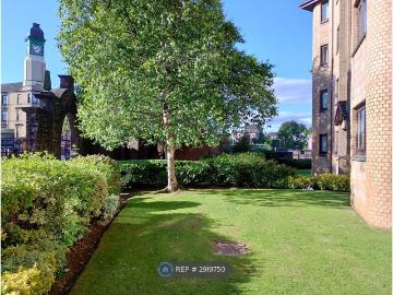 Stock Avenue, Paisley PA2, 2 bed flat to rent, £1,100 pcm | PrimeLocation
