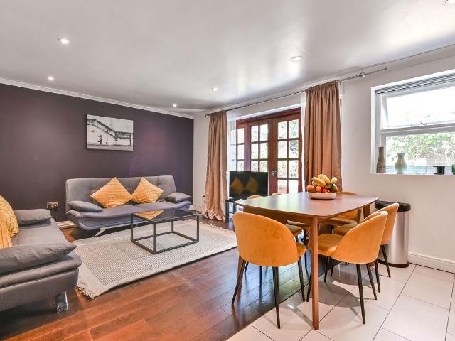 Stock Orchard Crescent, Hillmarton Conservation Area, London N7, 3 bed property to rent, £6,800 pcm | PrimeLocation