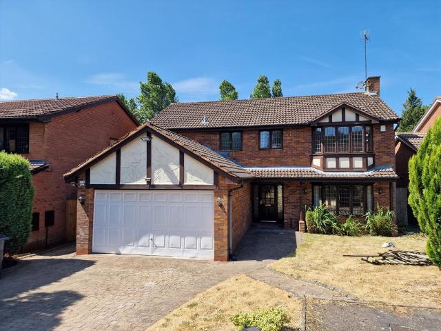 Stockbridge Close, Wolverhampton WV6 5 bed detached house to rent £2,250 pcm £519 pw
