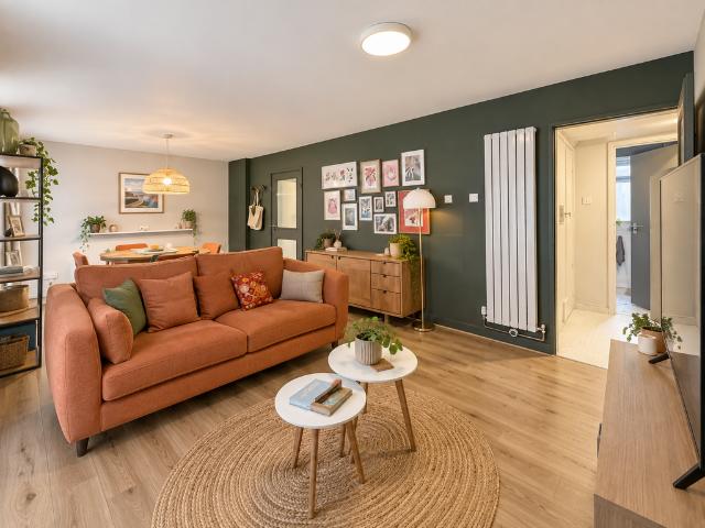 Stockdale Place, Birmingham, B15 3XH 2 bed flat to rent £1,250 pcm £288 pw