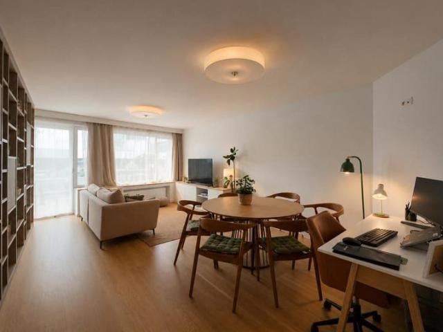 Stockel Beautiful 2 bed apartment with terrace and garage