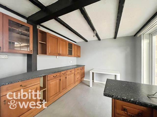 DEPOSIT ALTERNATIVE AVAILABLE. 4 bed semi detached house to rent £1,800 pcm £415 pw