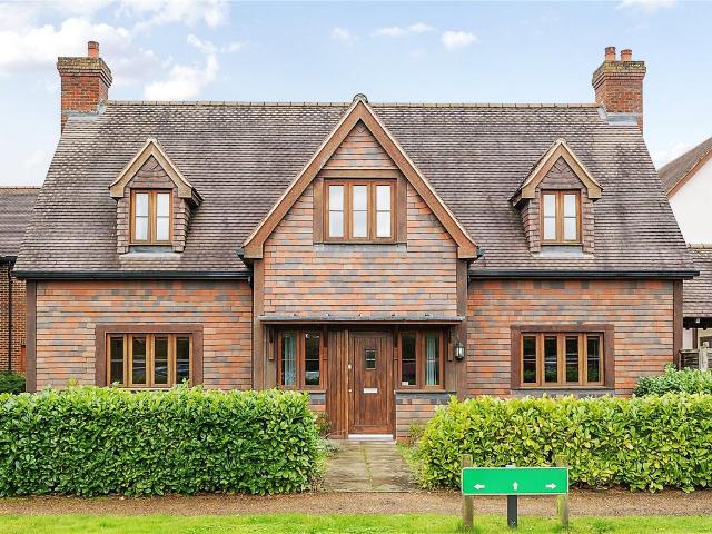 Stocks Close, Hildenborough, Tonbridge, Kent TN11, 3 bed detached house to rent, £2,350 pcm | PrimeLocation