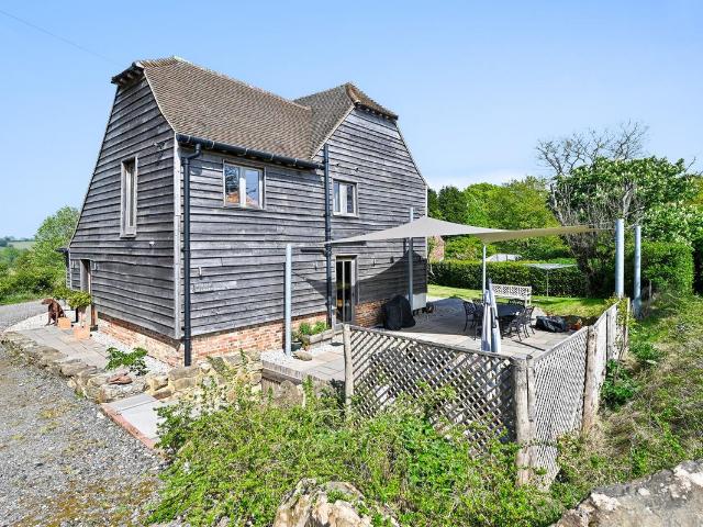 Stocks Granary, The Thorne, Guestling, Hastings TN35, 5 bed barn conversion to rent, £3,750 pcm | PrimeLocation