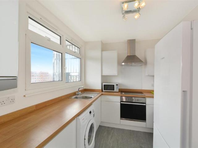 Stockton House, Ellsworth Street, London 2 bed flat to rent £2,300 pcm £531 pw