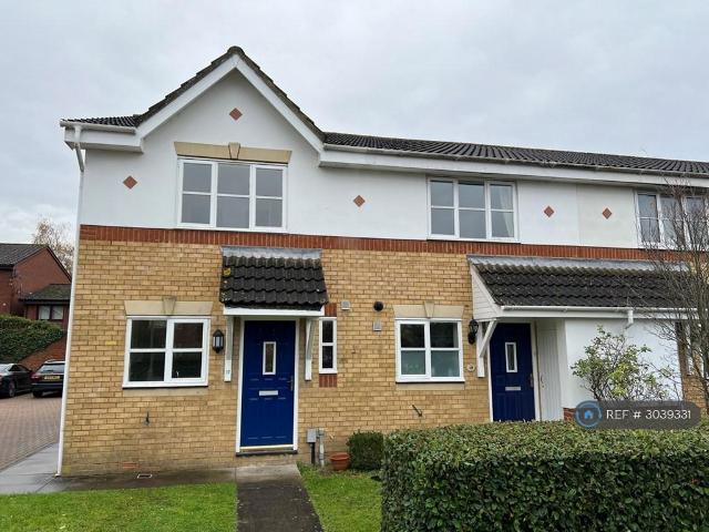 Stocton Close, Guildford, GU1 2 bed semi detached house to rent £1,950 pcm £450 pw