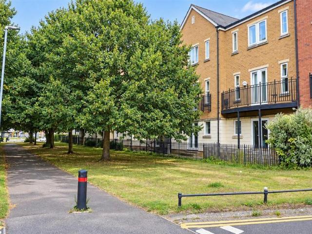 Stoke Gifford, Bristol BS16 4 bed apartment to rent £1,800 pcm £415 pw