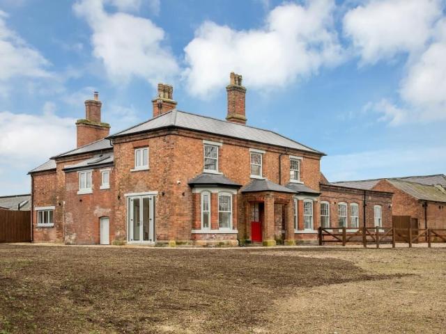 Stoke Lane, Burton Joyce NG14, 5 bed detached house to rent, £5,000 pcm | PrimeLocation