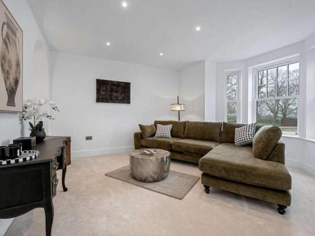 Stoke Lane, Burton Joyce, NG14