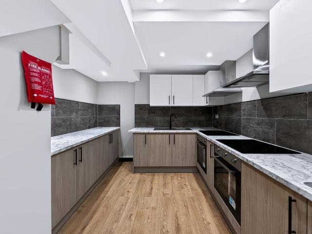 Stoke Newington High St, London N16, Studio to rent, £1,300 pcm | PrimeLocation