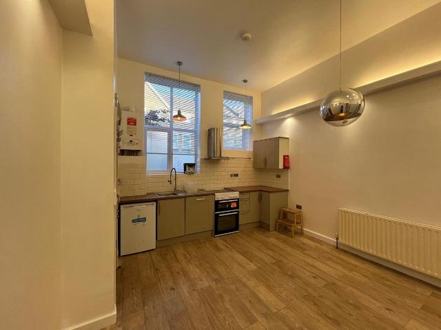 Stoke Newington High Street, London N16, Studio to rent, £1,450 pcm | PrimeLocation