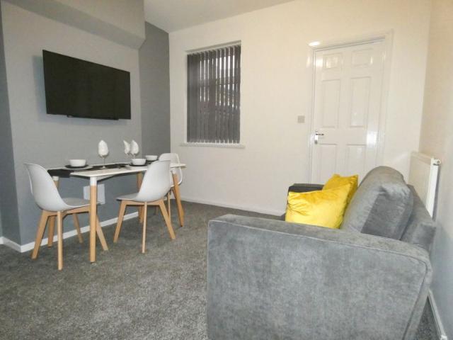 Stoke On Trent, UK ST4, 3 bed shared accommodation to rent, £433 pcm | PrimeLocation