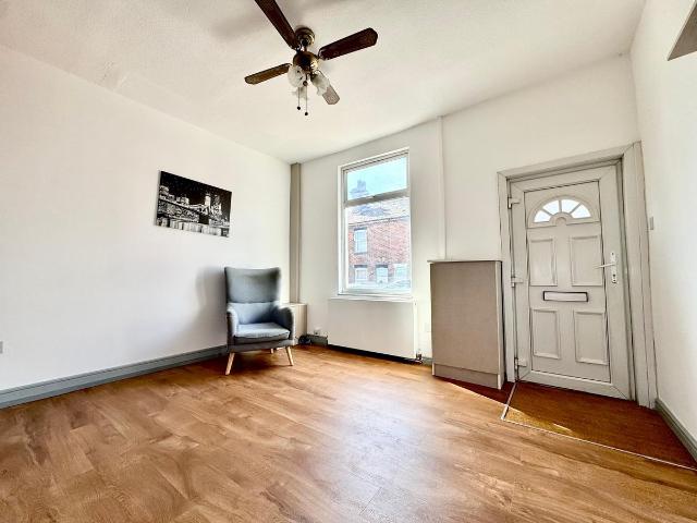Stoke On Trent ST1, 2 bed terraced house to rent, £1,090 pcm | PrimeLocation