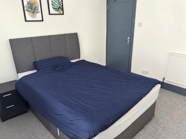 Stoke on Trent ST4 1 bed in a house share to rent £450 pcm £104 pw