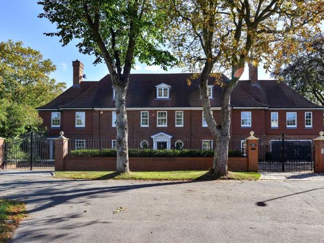Stoke Road, Kingston Upon Thames, Surrey KT2, 5 bed detached house to rent, £15,000 pcm | PrimeLocation