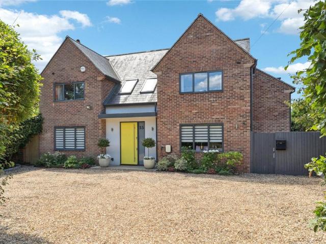 Stoke Row Road, Peppard Common. 5 bed detached house to rent £5,995 pcm £1,383 pw