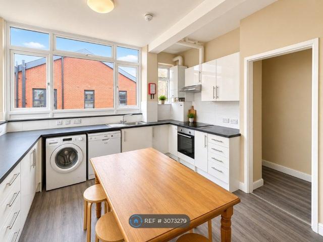 Stokes Croft, Bristol BS1, 5 bed maisonette to rent, £3,950 pcm | PrimeLocation