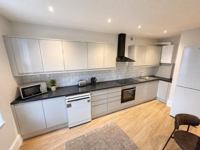 Stokes Croft, Bristol BS1, 5 bed shared accommodation to rent, £888 pppm | PrimeLocation