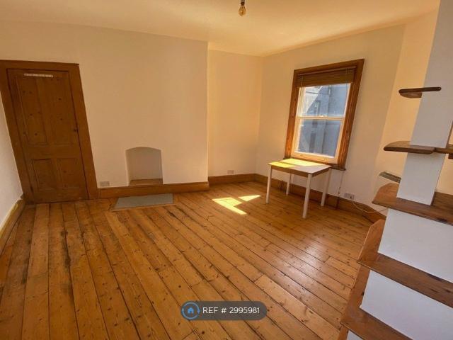 Stokes Croft, Bristol BS1, Studio to rent, £990 pcm | PrimeLocation