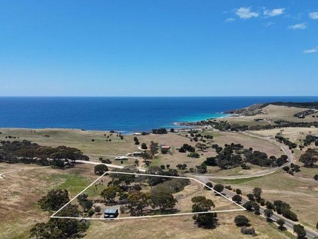 Stokes Bay Rare Vacant Land Close to the Beach!