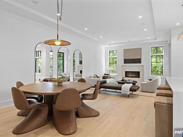 Stone Bridge Ct, Demarest, Home For Sale