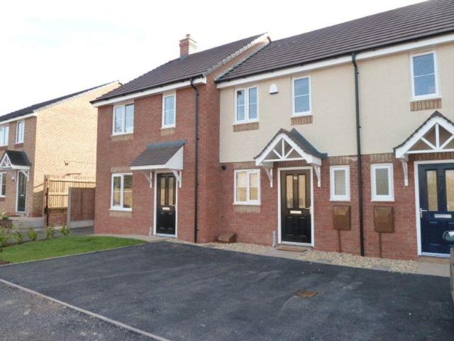 Stone Drive, Shifnal 2 bed house to rent £995 pcm £230 pw