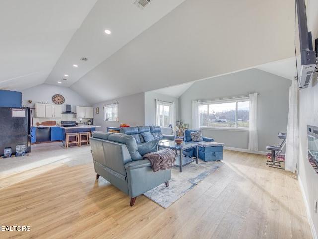 2501 Stone Rd