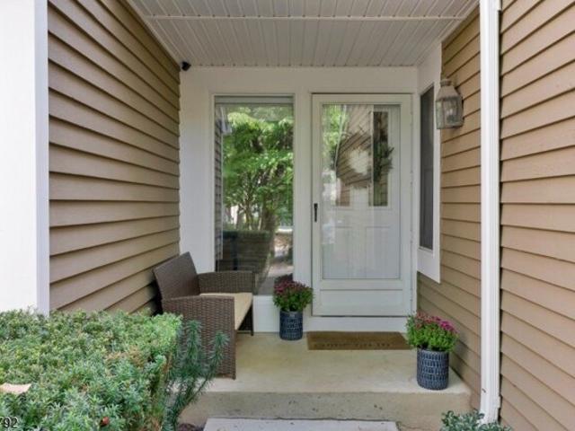 Stone Run Rd, Bedminster Twp, Condo For Sale