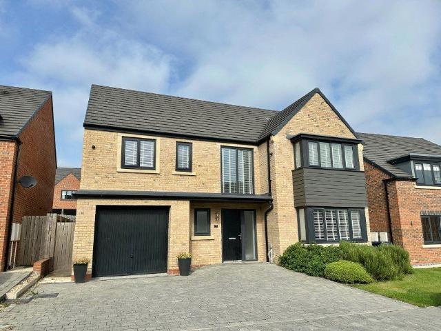Stoneman Court, Hazlerigg, Newcastle Upon Tyne, Tyne And Wear NE13, 4 bed detached house to rent, £2,350 pcm | PrimeLocation