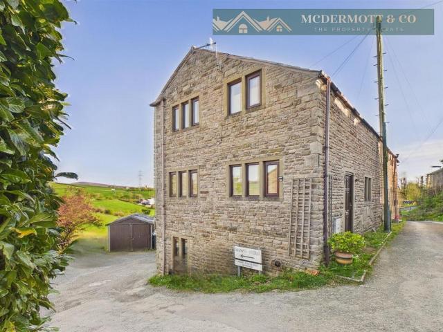 Stonebreaks Road, Springhead 3 bed semi detached house to rent £1,400 pcm £323 pw