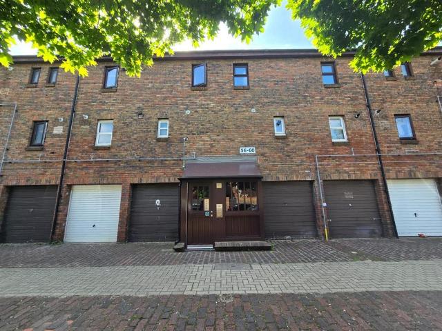 Stonebridge Road, London 1 bed flat to rent £1,850 pcm £427 pw