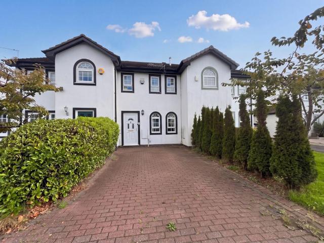 Stonechat Close, Manchester M28 2 bed terraced house to rent £1,450 pcm £335 pw