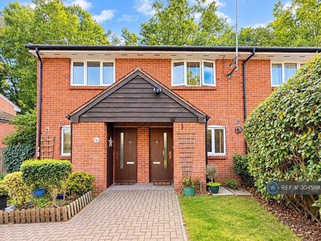 Stonefield Park, Maidenhead, SL6 2 bed terraced house to rent £1,800 pcm £415 pw
