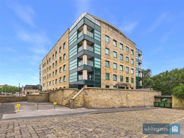 Stonegate House, Stone Street, Bradford, West Yorkshire BD1, 2 bed flat to rent, £800 pcm | PrimeLocation