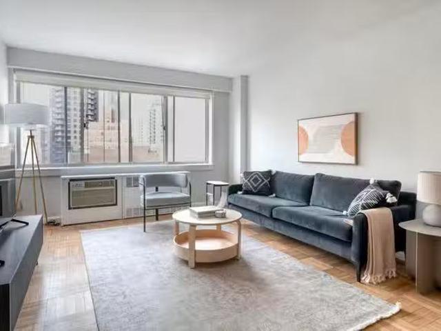 Stonehenge 65, 360 E 65th St, Lenox Hill 2 Bedroom 2 Bath