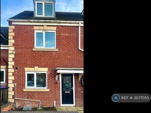 Stonehouse Court, Bridgnorth, WV16 4 bed terraced house to rent £1,100 pcm £254 pw