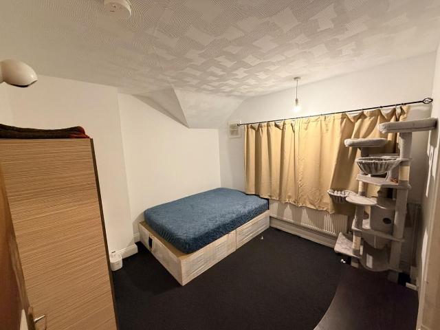 Stoneleigh Avenue, Enfield EN1, 1 bed end terrace house to rent, £1,550 pcm | PrimeLocation